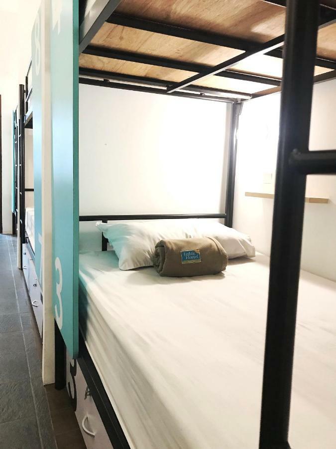 Teduh Hostel Kota Tua Jakarta Eksteriør bilde